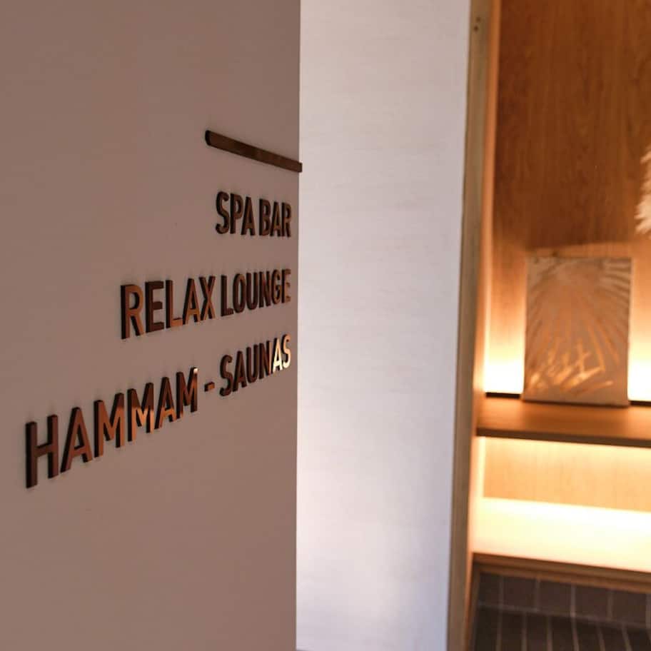 Couples treatment rooms, body treatments, body wraps, body scrubs