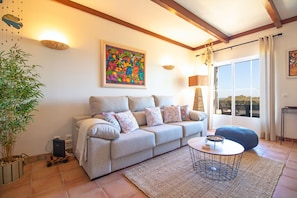 TV - Casa Benagil Mar | 2 Bedrooms | Sea View | Benagil (Lagoa)