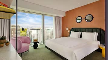 Hypo-allergenic bedding, minibar, in-room safe, desk