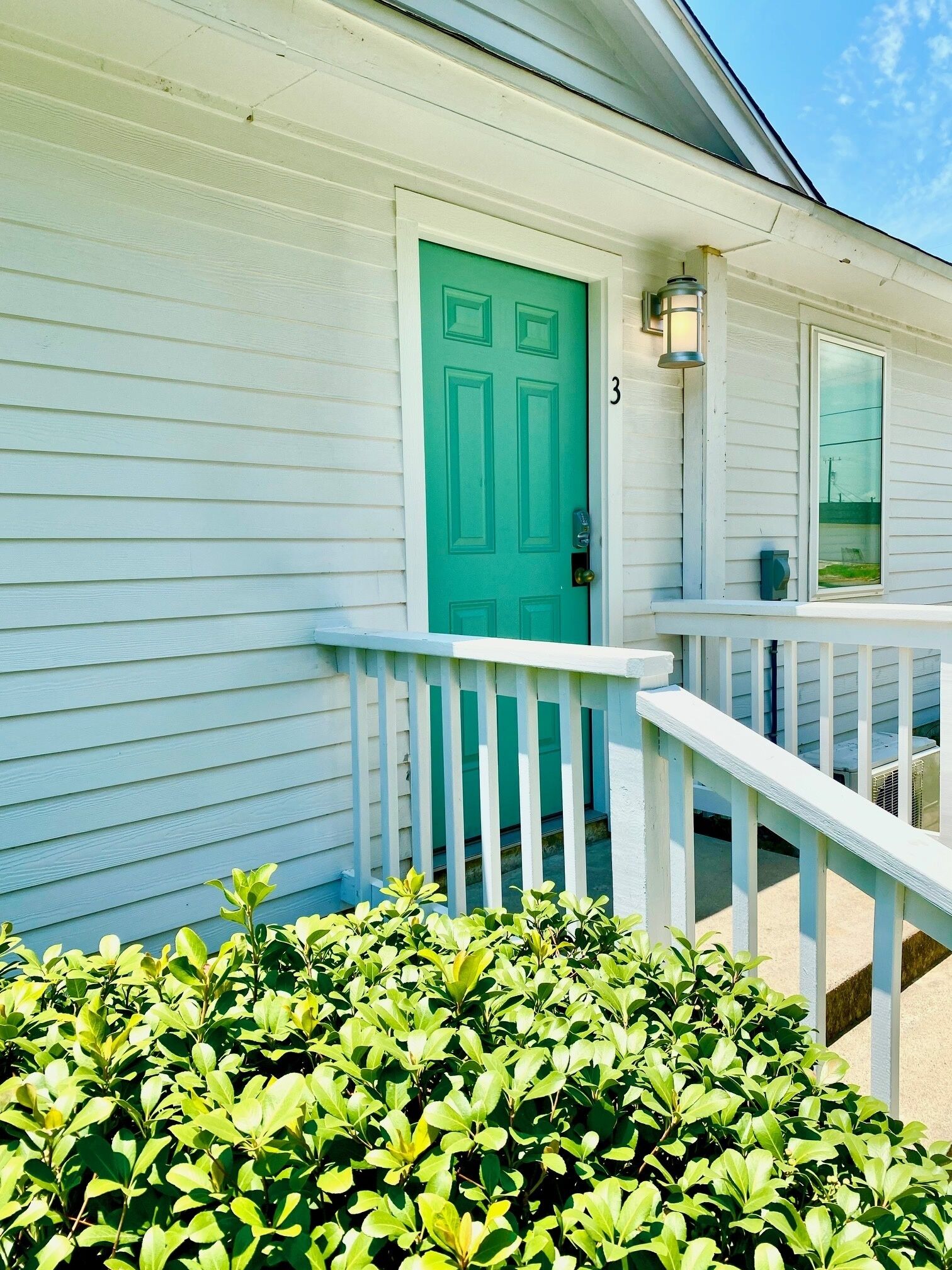 Estudio | Tabla de planchar con plancha y wifi gratis 