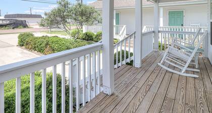 Coast Oaks Cottage 1 1 Bedroom Cottage by RedAwning