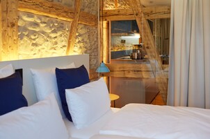 Family Apartment ("Sternen") | Hypo-allergenic bedding, in-room safe, blackout drapes, soundproofing