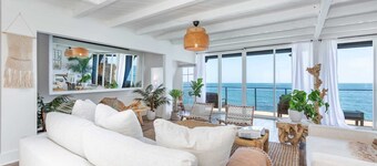 Casa del Mar by Oraklus