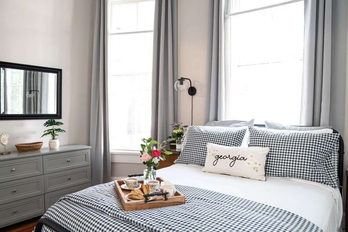 3 soverom, strykejern/-brett, wi-fi og sengetøy