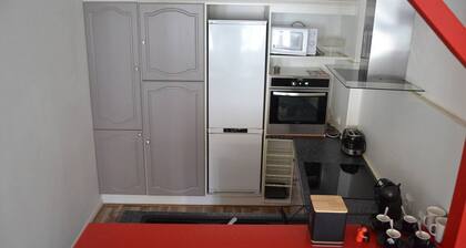 â Pied Ă  terre â Town center / Air conditioning / Parking