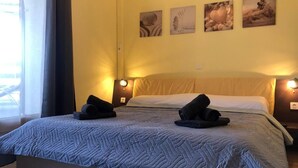 Vila, várias camas | 4 quartos, ferros/tábuas de passar roupa, Wi-Fi de cortesia