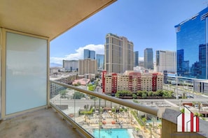Property grounds - MGM Signature-10-717 F1 Strip View Balcony Studio (Las Vegas)