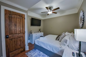 1 habitación, tabla de planchar con plancha, wifi gratis y ropa de cama 