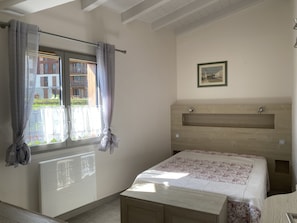 2 chambres, fer et planche à repasser, Wi-Fi