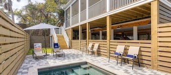 Stay @ Mimosa Manor - Private Pool, Steps to Beach