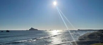 Indoor heated pool ocean views. Fishing short walk away. Pet Friendly! 