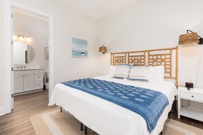 4 habitaciones, tabla de planchar con plancha, internet y ropa de cama 