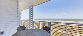 Stay @ Mermaid Cove - Coral