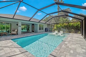 حمّام سباحة خارجي، حمّام سباحة مُدفَّأ