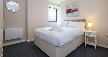 Spacious & Contemporary 1BED Manchester Apartment