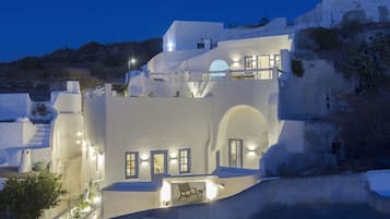 Fachada de la propiedad