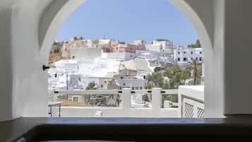 Caja de seguridad en la habitación y decoración personalizada