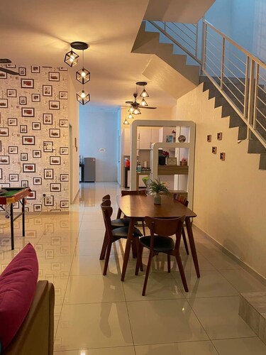 15P Lumut Lovely HOme 9min Beach Karaoke Snooker BBQ in house