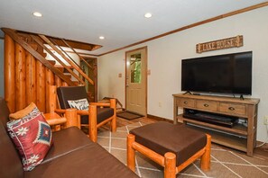 Smart-TV, peis, fotballspill og bordtennis