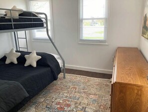 2 bedrooms, desk, free WiFi