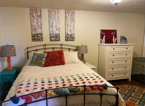 4 bedrooms, WiFi, bed sheets