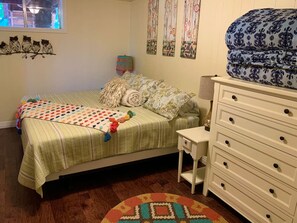 4 bedrooms, WiFi, bed sheets
