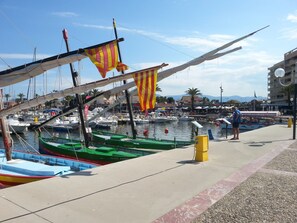 Marina - Lovely, quiet apartment close to beach and shops (Saint-Cyprien)