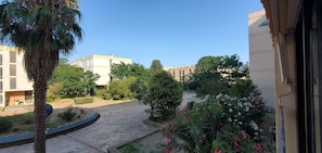 Enceinte de lâhĂ©bergement