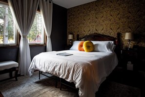 1 dormitorio, cortinas opacas, tabla de planchar con plancha y wifi
