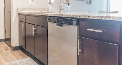 Spacious Retreat Near ISU + Local Dining