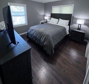 3 makuuhuonetta, silitysrauta/-lauta, vauvan matkasänky, ilmainen Wi-Fi