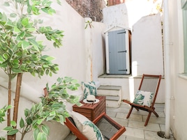 Cottage | Balcony
