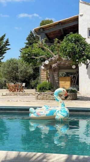 Outdoor pool - Charmant Studio Avec Piscine et Parc Arboré (Flayosc)