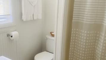 Shower, towels, toilet paper