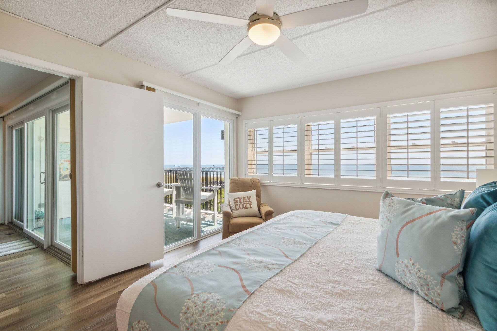 2 dormitorios, escritorio, tabla de planchar con plancha y wifi gratis