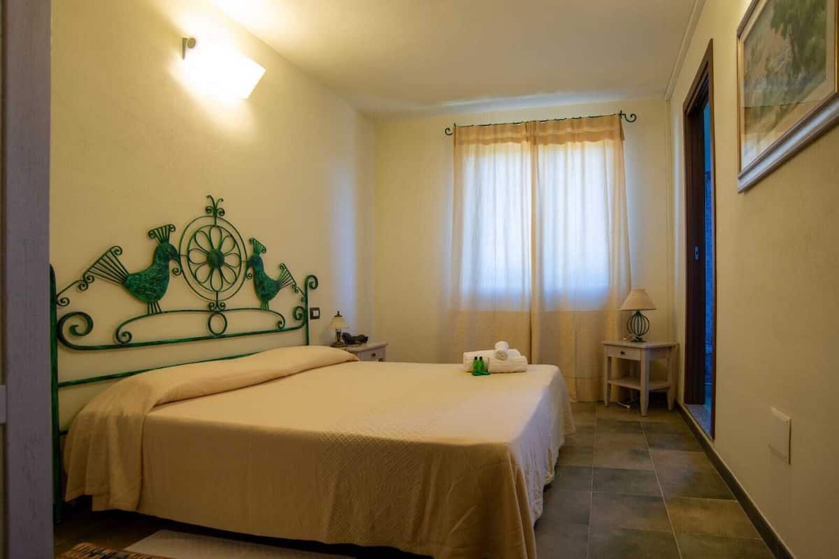 Superior kamer, 1 twee- of 2 eenpersoonsbedden | Een minibar, beddengoed