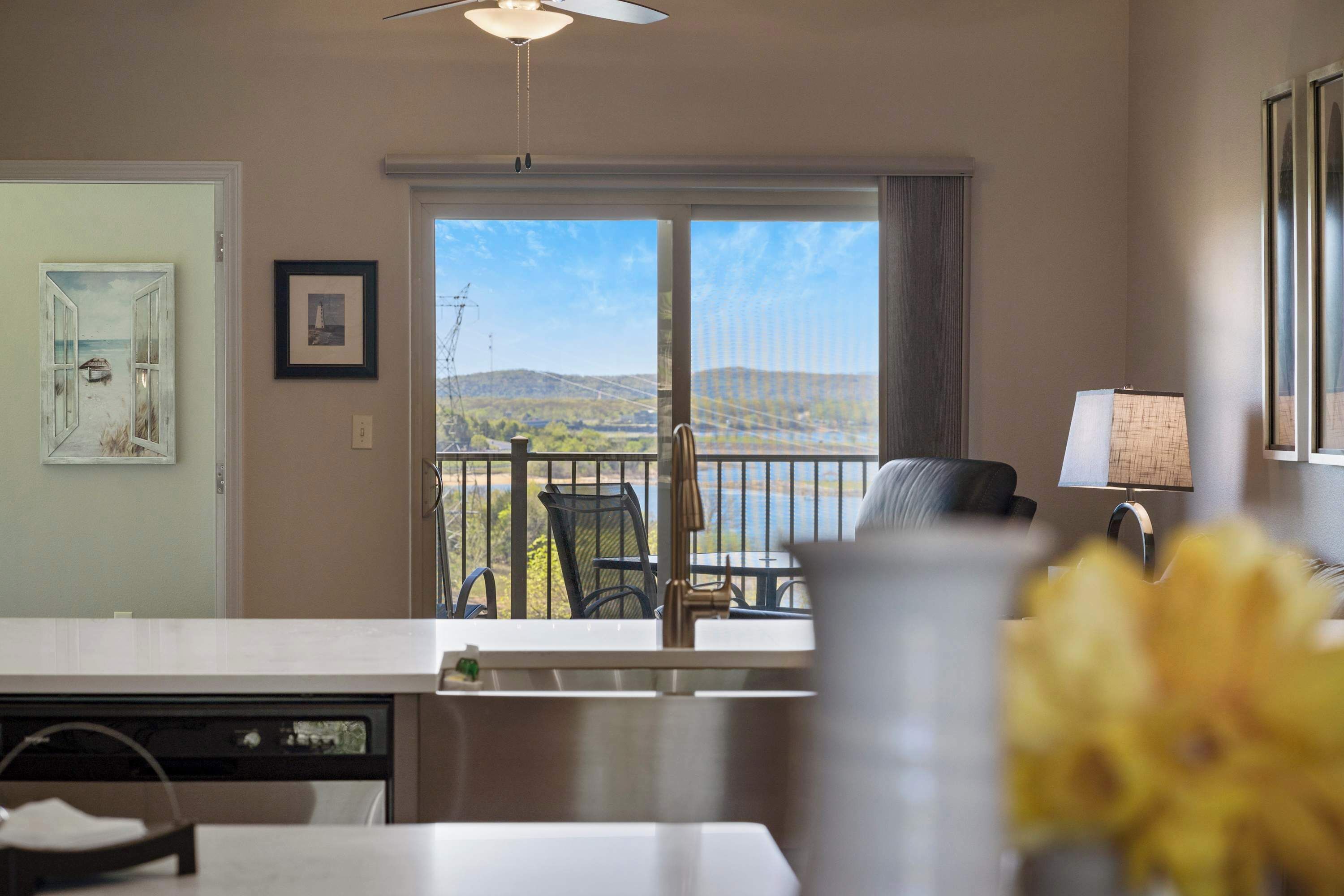 Condo, Plusieurs lits, patio (Majestic View Getaway) | Intérieur