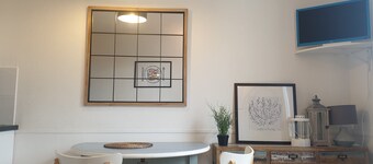 Studio In Residence With Pool And Parking