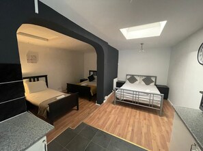 Suite Deluxe, amb bany privat (with kitchenette )