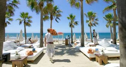 Honeymoon Suite Corner