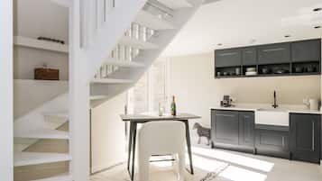 Cottage | Interior