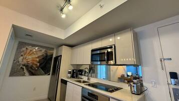 Fridge, microwave, oven, dishwasher