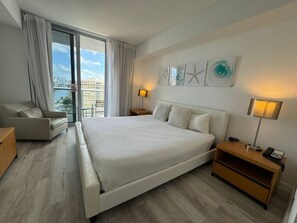 1 chambre, bureau, fer et planche à repasser, Wi-Fi