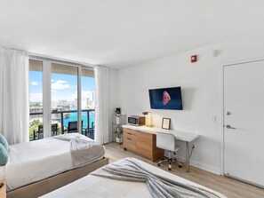 1 bedroom, desk, iron/ironing board, WiFi
