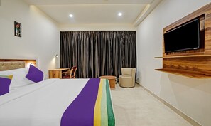 Premium Double Room - Happy Stays (Bengaluru)