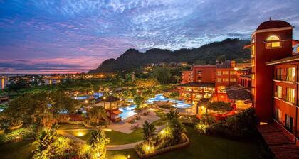 Los Sueños Impeccable, Spacious 2+2 Condo