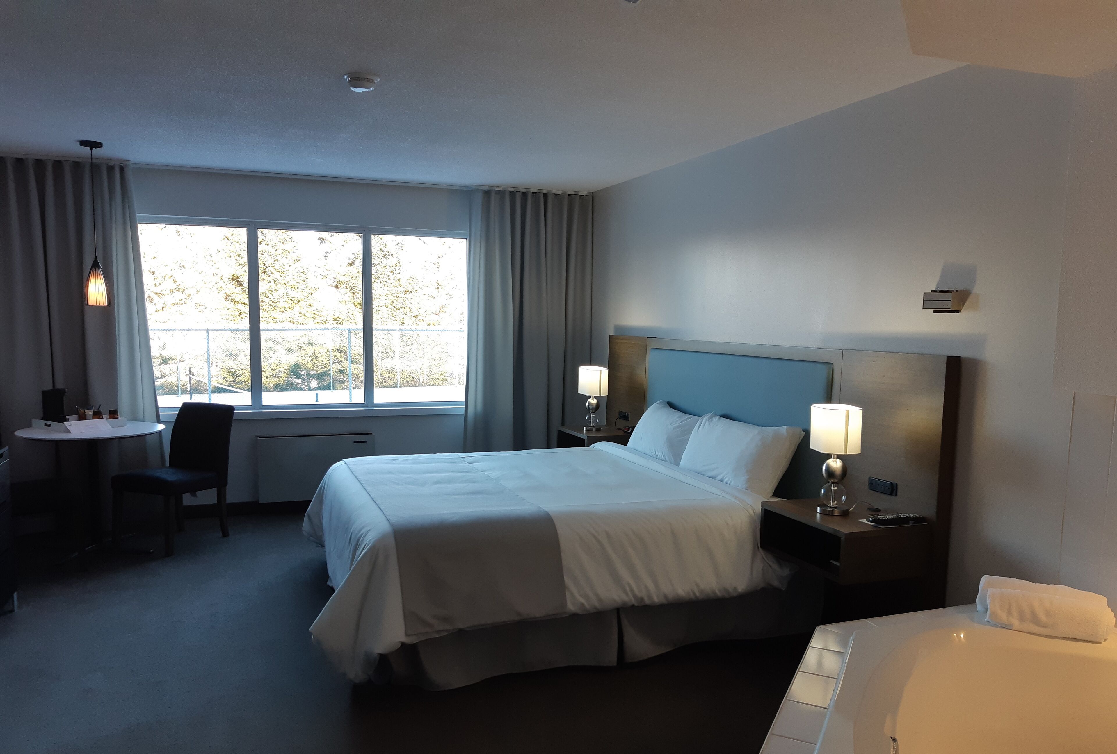 Deluxe-Suite | Verdunkelungsvorhänge, Bügeleisen/Bügelbrett, kostenloses WLAN