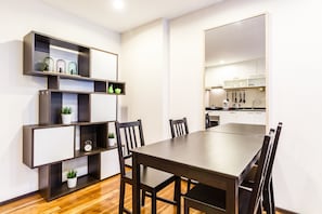 In-room dining - The Title Condo Phase 3 by Lofty (Rawai)