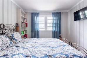 3 chambres, fer et planche à repasser, Wi-Fi gratuit, draps fournis