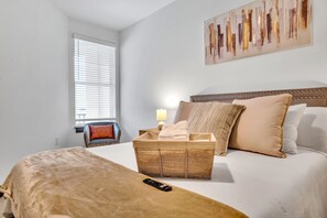 1 slaapkamer, een bureau, een strijkplank/strijkijzer, gratis wifi